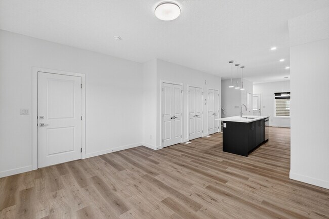 Photo - 26 Renwyck Pl