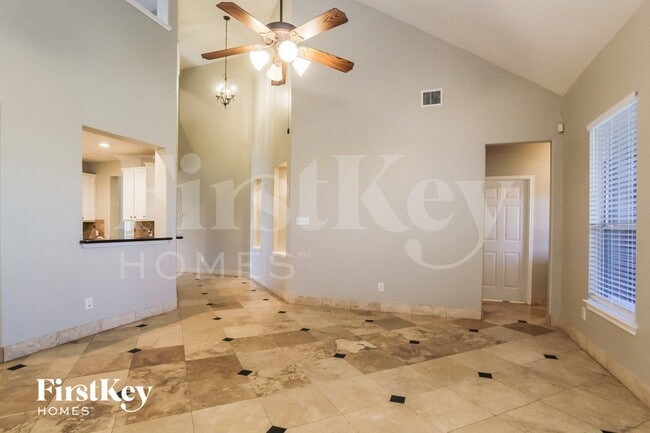 Photo - 5019 Wimberly Ln