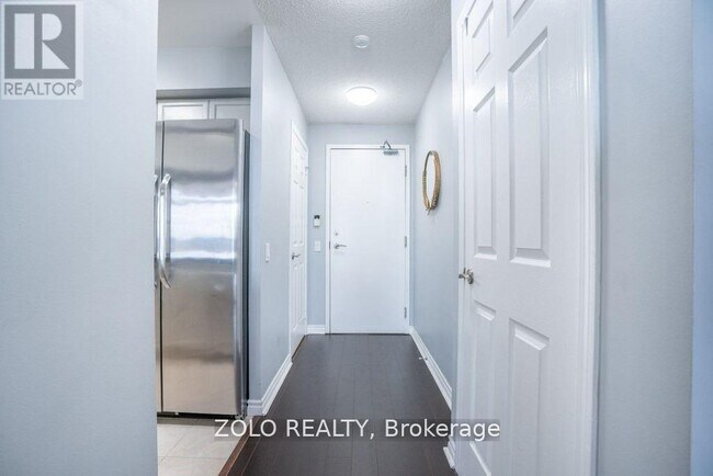 Photo - 18 Mondeo Dr Unité 1439