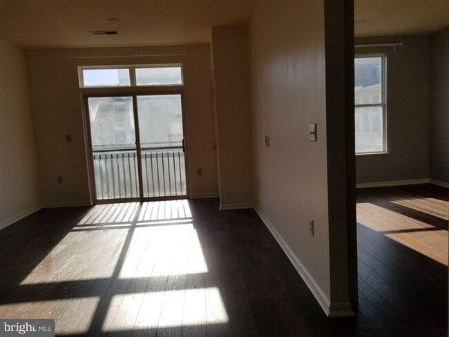 Photo - 2665 Prosperity Ave Unidad 445