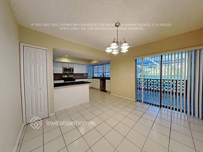 Photo - 3820 S Lake Terrace House