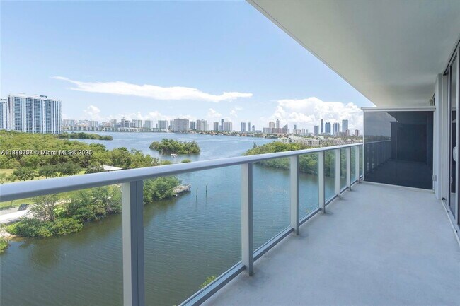 Photo - 16385 Biscayne Blvd Unit 904