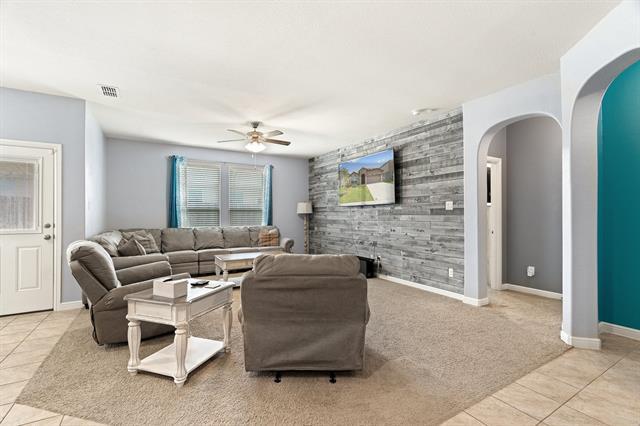 Photo - 9124 Golden Hollow Ln