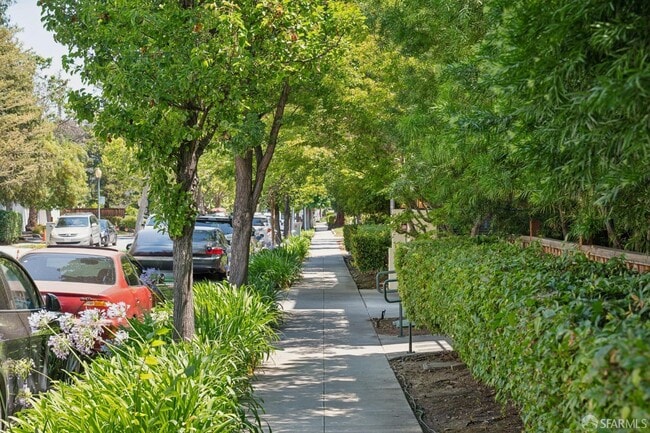 Photo - 435 Sheridan Ave
