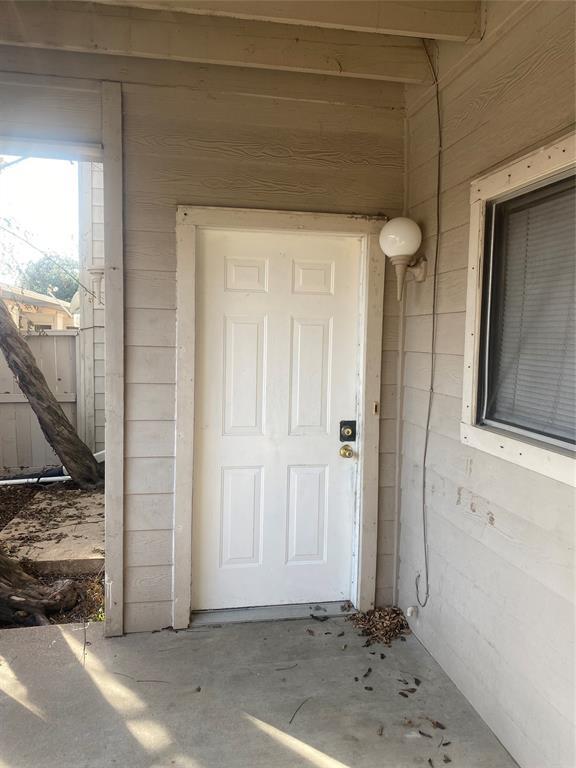 Photo - 9565 Pagewood Ln