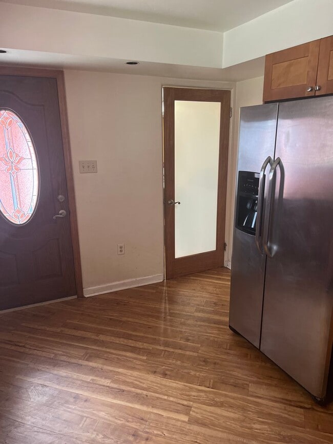 Photo - 2206 Sarah St