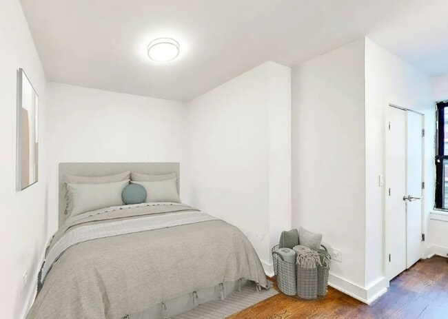 Photo - 44th Street Unit 9