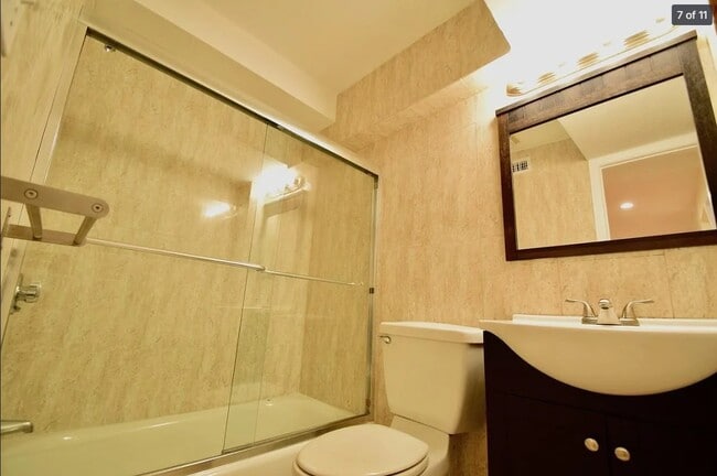 Photo - 73 Thatcher St Unit 001