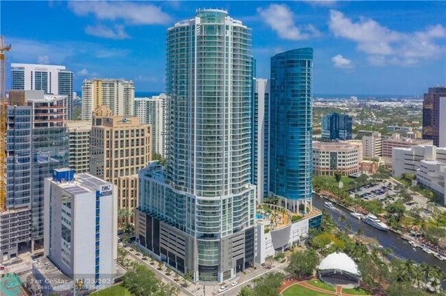 Building Photo - 100 E Las Olas Blvd Unit 1804 Rental