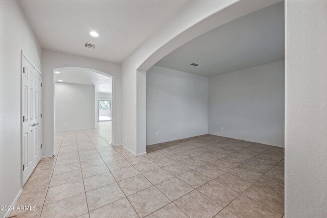 Photo - 27358 N 174th Ln