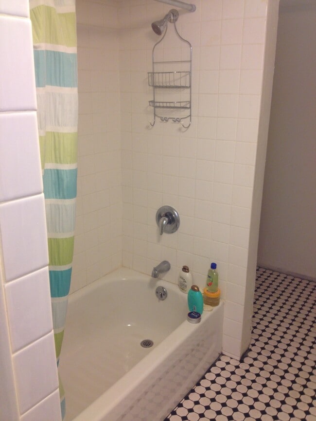 Photo - 1118 Garnett Pl