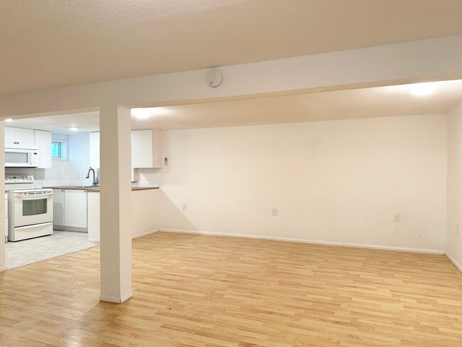 Photo - Converted Duplex 2 Bed 1 Bath w/ Private Y...