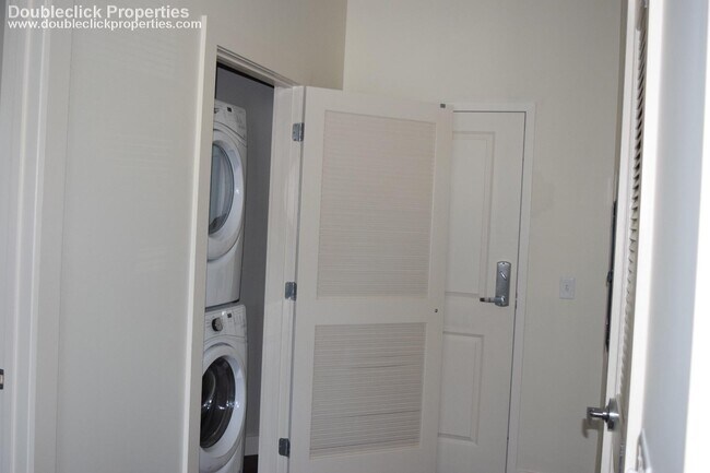 Photo - 180 Eastern Ave Unidad 212