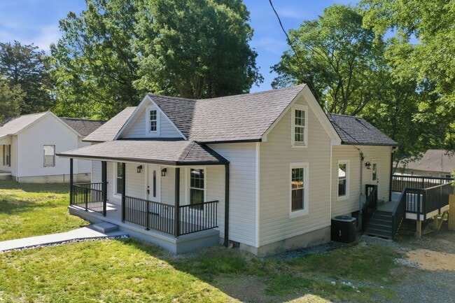 Photo - 1106 Attica St