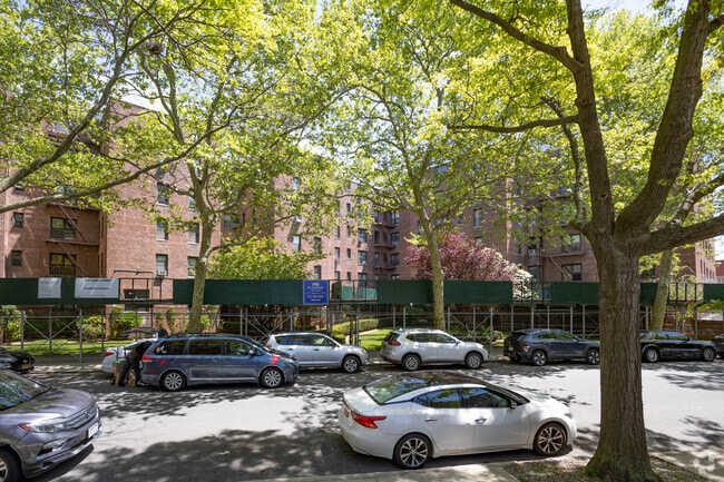 Photo - 2241-2257 Plumb 1st St