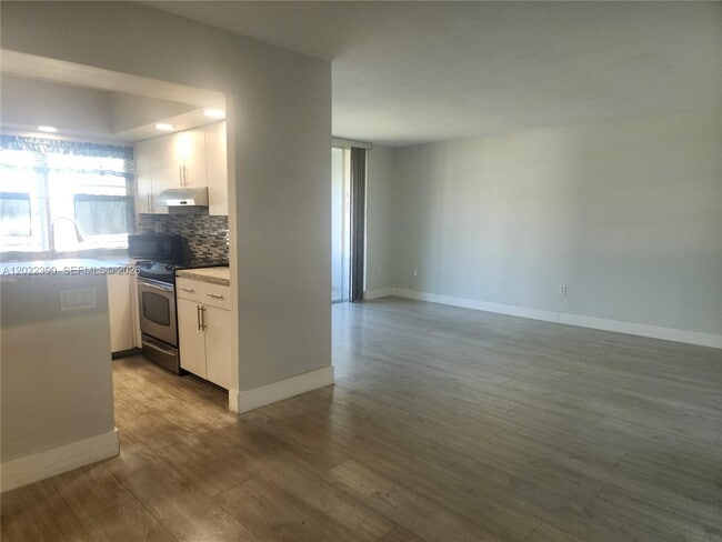Photo - 9101 Lime Bay Blvd Unit 305