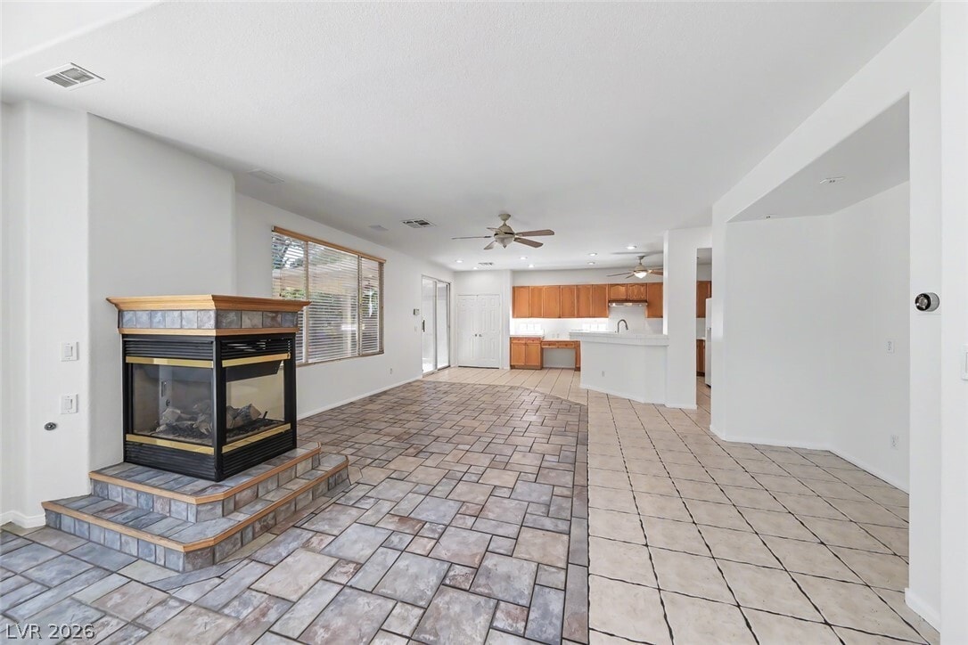 Photo - 2367 Thayer Ave