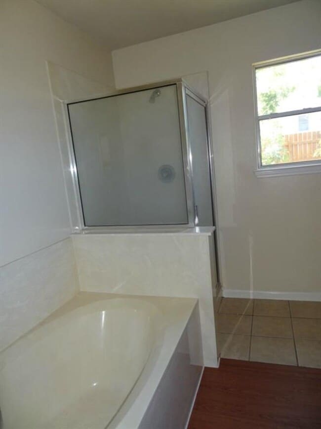 Photo - 21000 Godolophin Ct