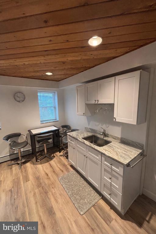 Building Photo - 1315 E Ridge Pike