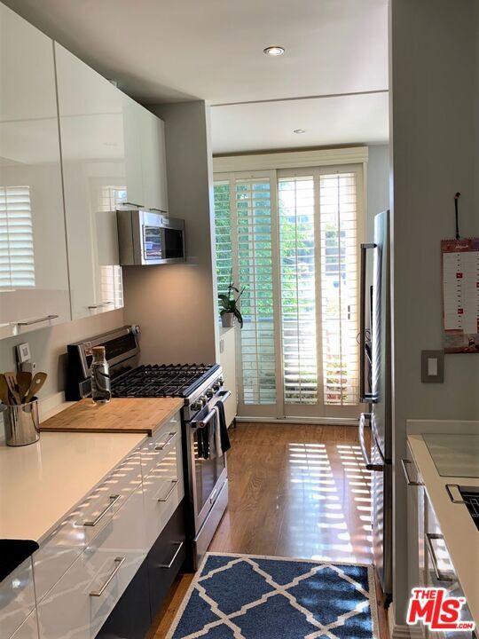 10800 Holman Ave Unit PH3