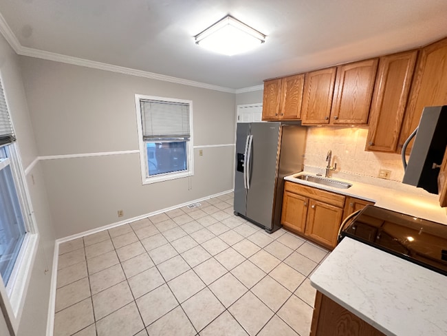 Photo - 241 Boston St