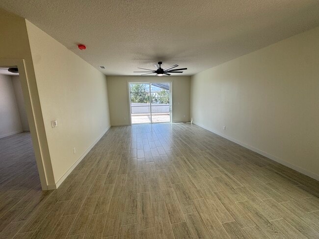 Photo - 839 Knollwood Dr