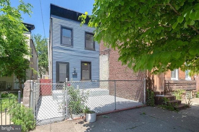 Building Photo - 2036 Amber St Rental