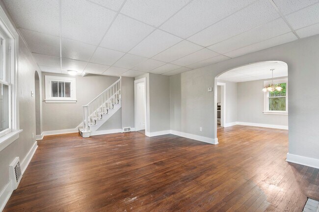 Photo - Updated 3 Bed, 1 Bath with Central AC, Laundry in Basement! Available Early June