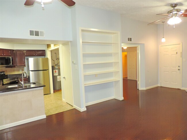 Photo - 10555 Turtlewood Ct Unidad 2903