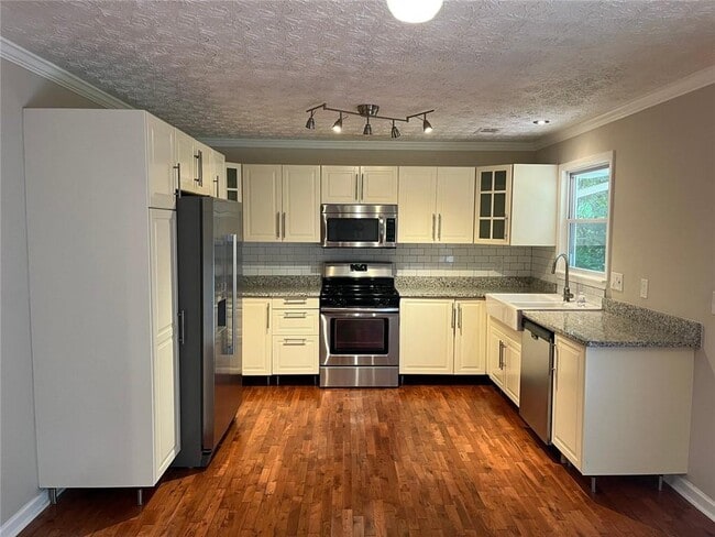 2237 Scotty Cir