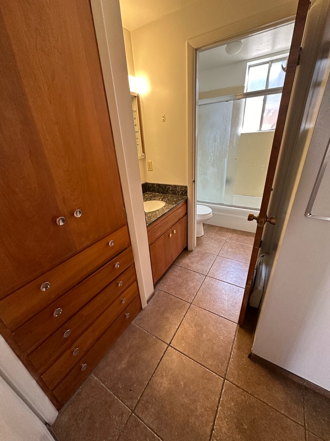 Photo - Pinnacle Apartments