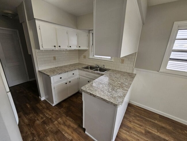 Photo - 286 Courtland Blvd