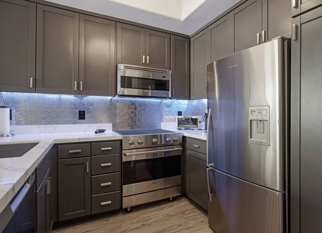 Building Photo - 4060 Glencoe Ave Unit 303
