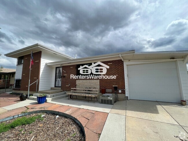 Building Photo - 12496 E Park Ln Dr Rental