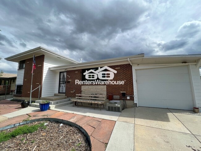 Building Photo - 12496 E Park Ln Dr Rental