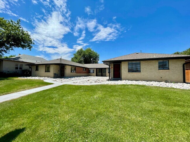 Photo - Charming 2 Bed 1 Bath in Park Hill!