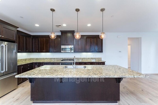 Photo - 250 Boardwalk Ave