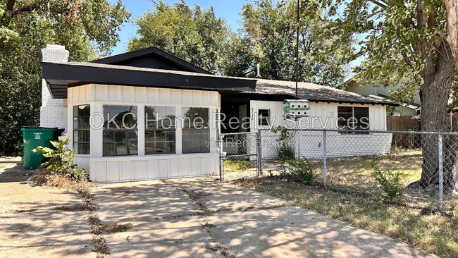 Building Photo - 4712 S Blackwelder Ave