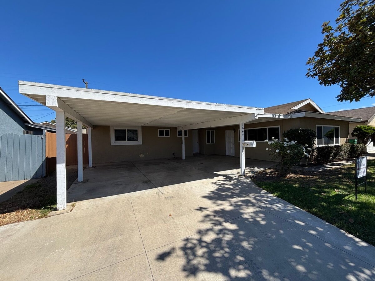 Photo - 1644 N Miller St