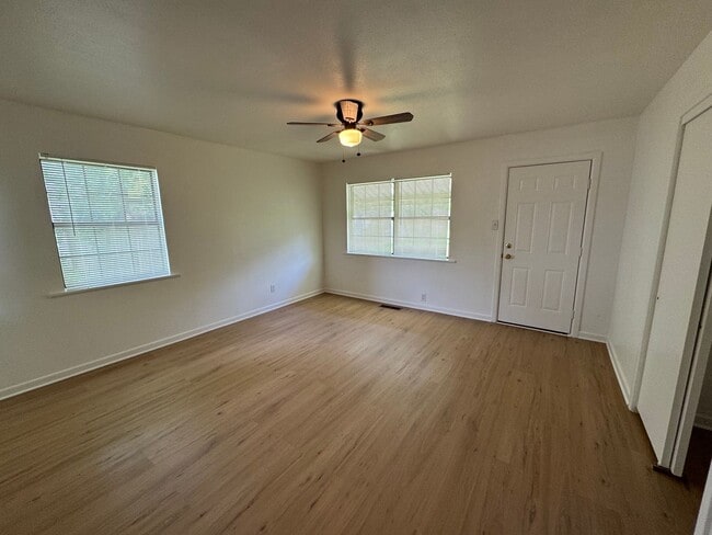 Photo - Beautiful Central Waco Home