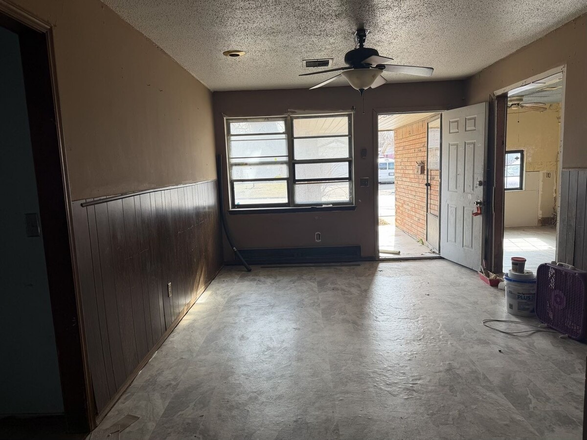 Photo - Make Ready Home!