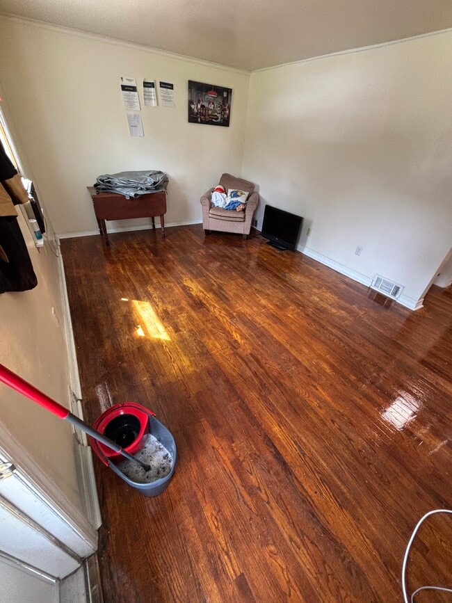 Photo - 438 Ewingville Rd