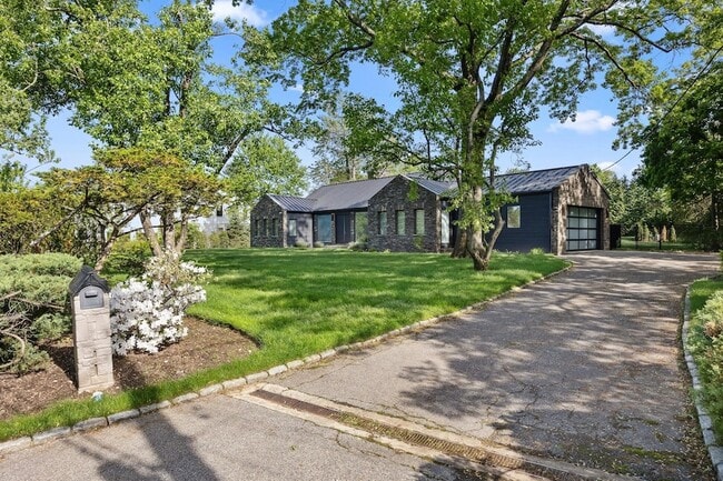 Photo - 50 Sheldrake Rd House