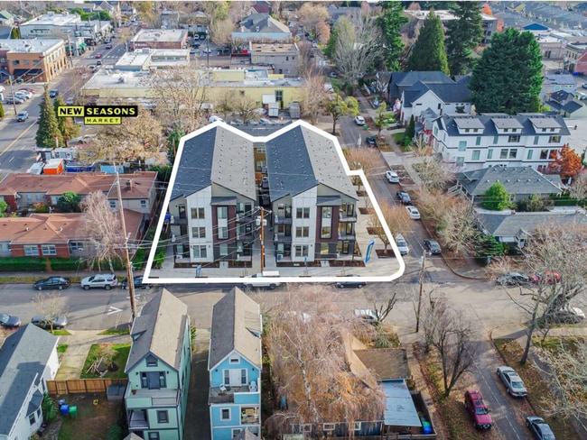 Building Photo - 1111 SE Tenino St Rental