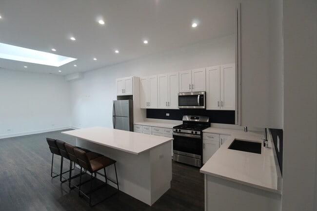 Photo - 1474 N Milwaukee Ave Unit 3F