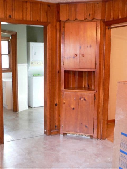 Photo - 431 W 8th St