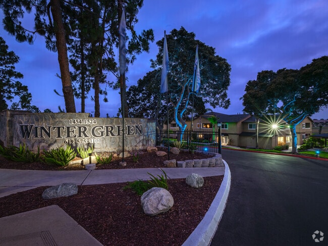 Building Photo - Wintergreen Rental