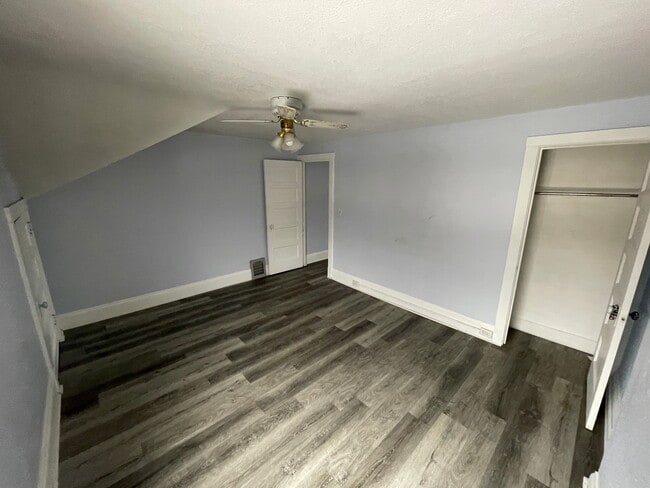 Photo - 961 87th Ave W