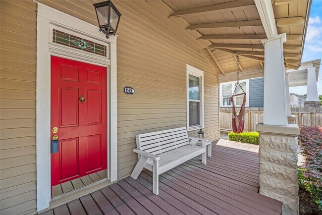 Photo - 1220 Wagner St