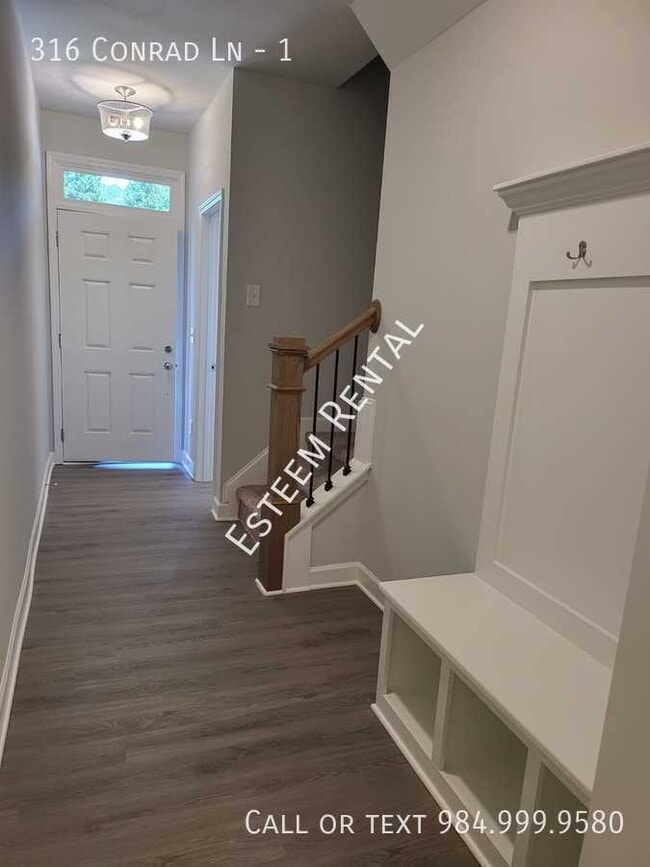 Photo - 316 Conrad Ln
